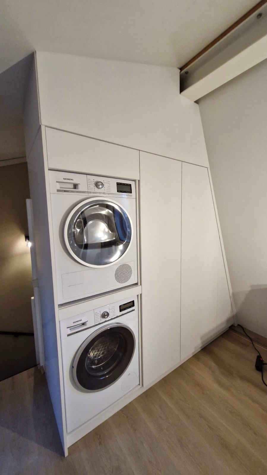 Wasmachinekast harmonieus design